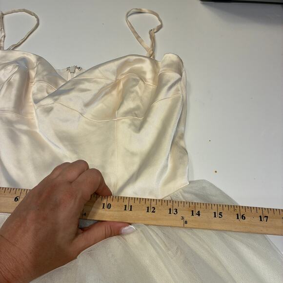 NWT Reformation Alouette Dress in Fior di Latte Sz 8 - Picture 13 of 14